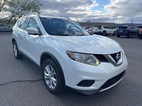 Used 2015 Nissan Rogue SV w/ SV Premium Package AWD/4WD image 3