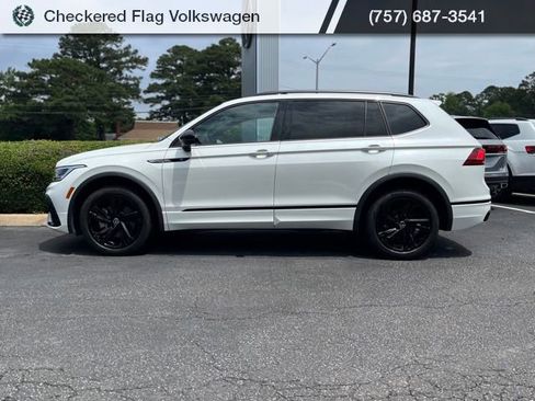 Used 2023 Volkswagen Tiguan SE R-Line FWD image 4