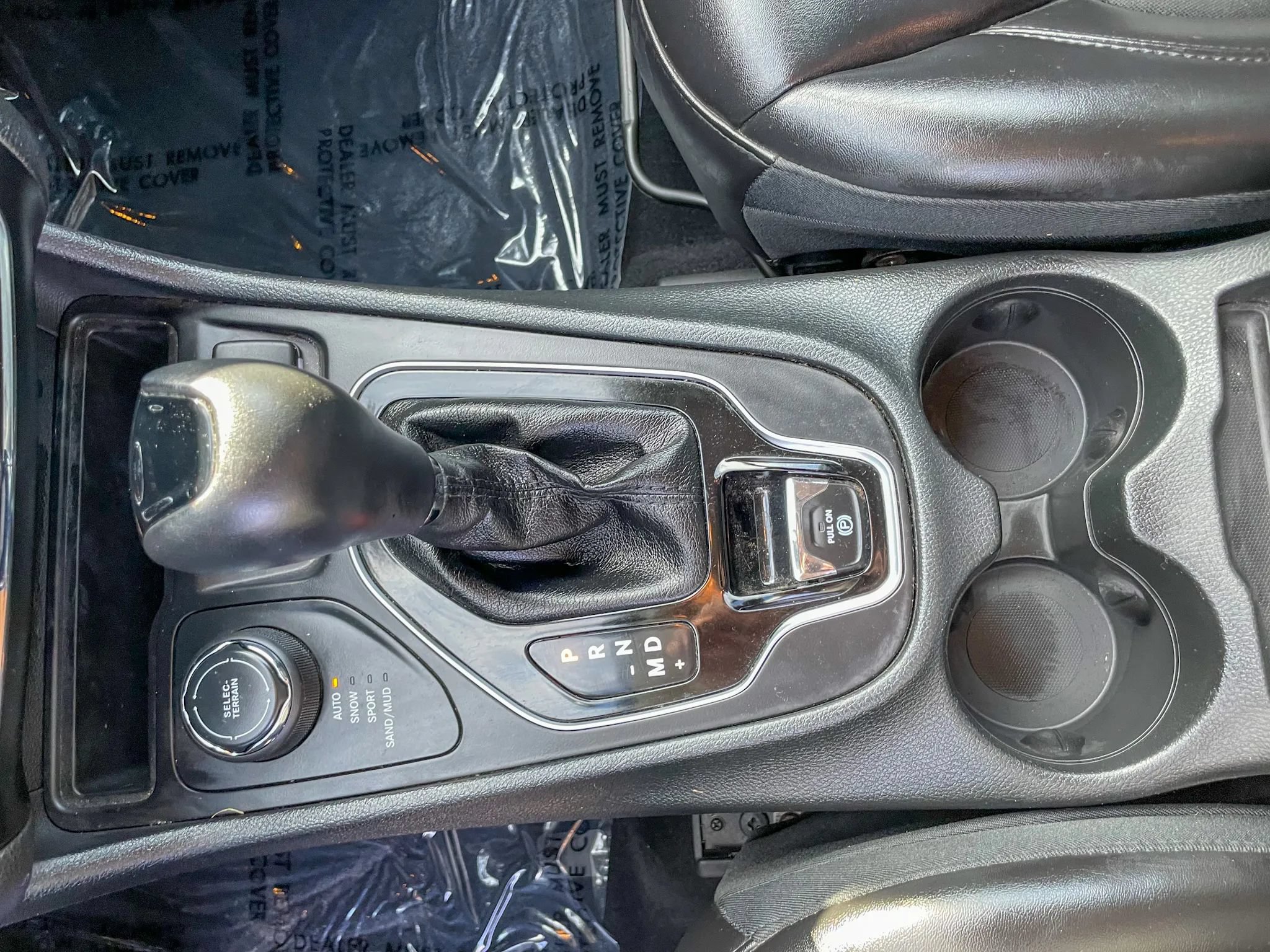 Used 2019 Jeep Cherokee Latitude Plus AWD/4WD image 21