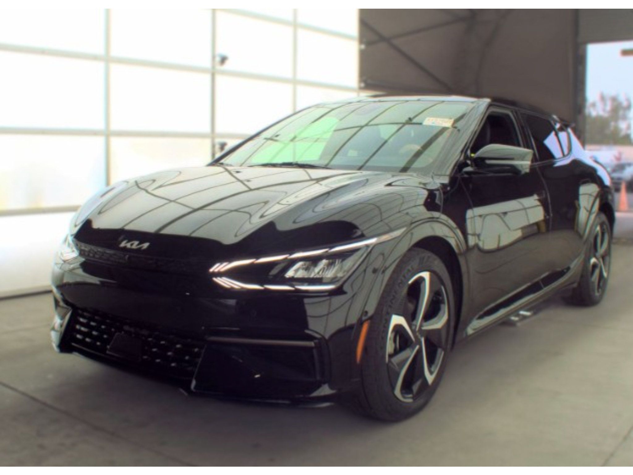 Used 2024 Kia EV6 GT-Line w/ GT-Line White Seat Package AWD/4WD image 2