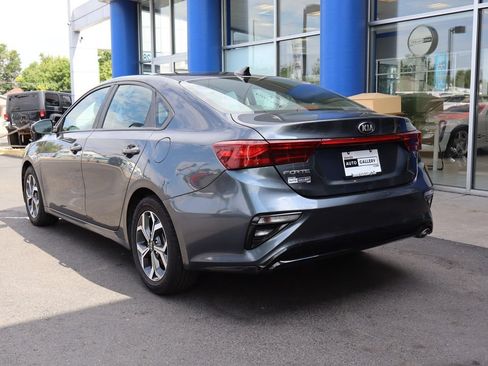 Used 2021 Kia Forte LXS FWD image 3