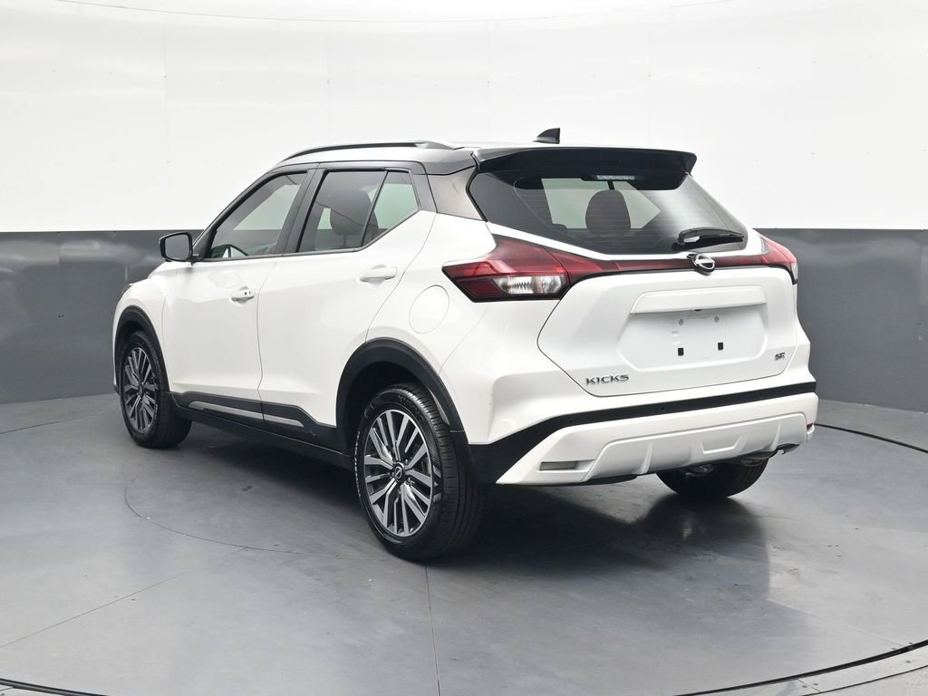 Certified 2024 Nissan Kicks SR FWD image 8