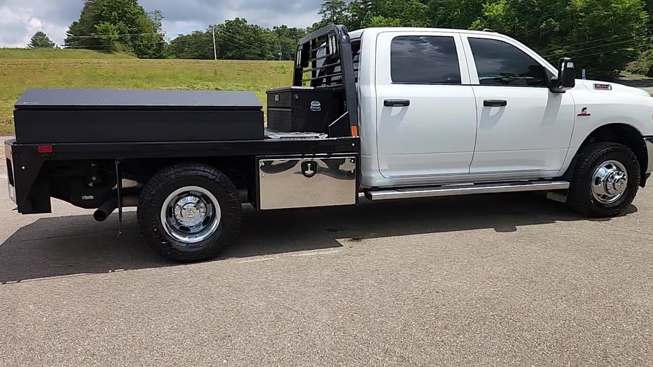 Used 2024 RAM 3500 Tradesman w/ Chrome Appearance Group AWD/4WD image 7