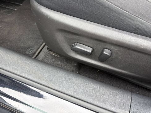 Used 2025 Nissan Altima 2.5 SV FWD image 22