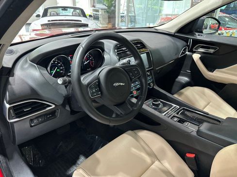 Used 2020 Jaguar F-PACE Premium AWD/4WD image 38