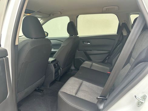 Used 2024 Nissan Rogue SV FWD image 15