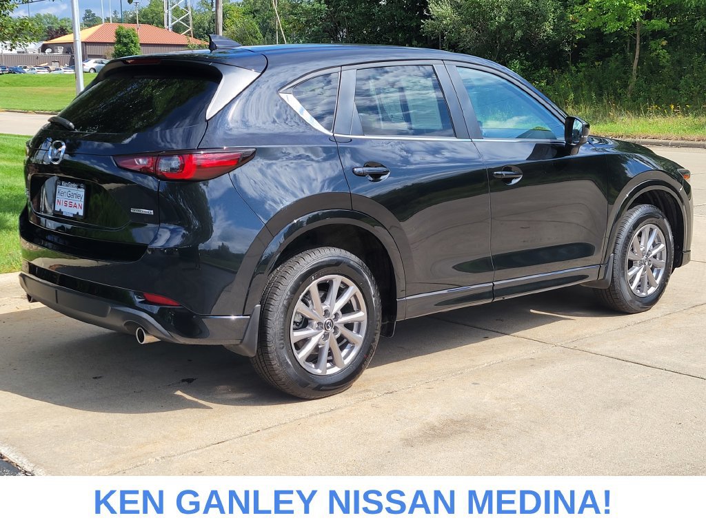 Used 2024 MAZDA CX-5 AWD 2.5 S w/ Select Package image 3