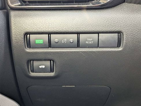 Certified 2024 Nissan Sentra SV image 22