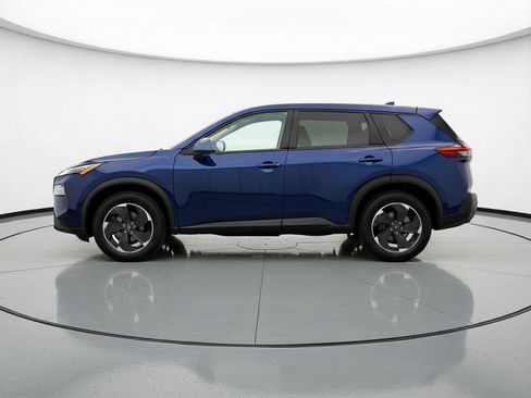 Used 2025 Nissan Rogue SV image 5