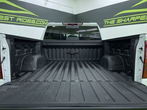 Used 2025 Chevrolet Silverado 1500 LT w/ Safety Package image 28