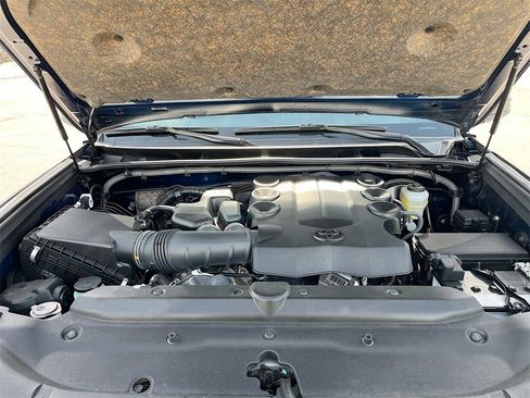 Used 2023 Toyota 4Runner SR5 image 29