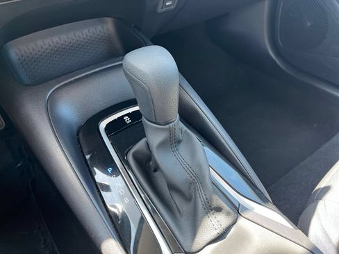 Used 2025 Toyota Corolla LE FWD image 41