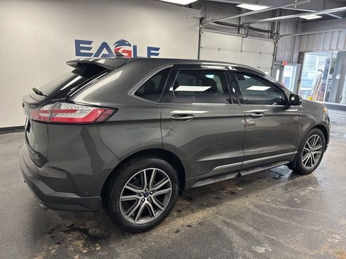 Used 2019 Ford Edge Titanium w/ Equipment Group 301A image 12