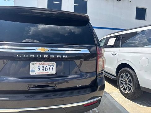 Used 2023 Chevrolet Suburban LT RWD image 20