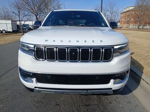 Used 2023 Jeep Wagoneer Series III w/ Premium Group I image 4