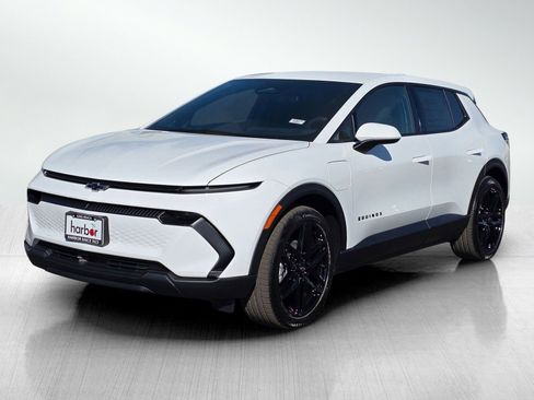New 2026 Chevrolet Equinox EV LT w/ LPO, Blackout Package image 3