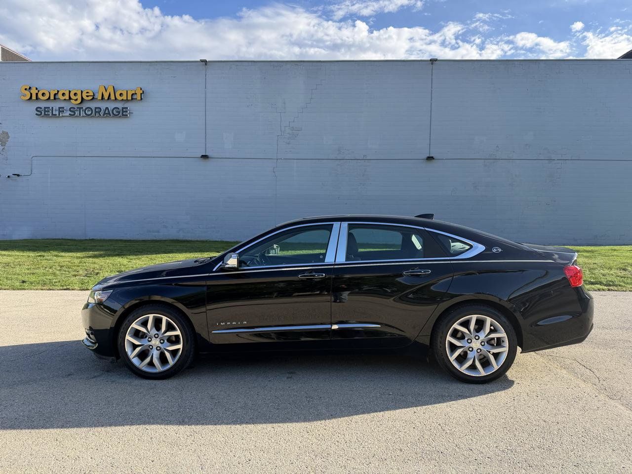 Used 2015 Chevrolet Impala LTZ FWD image 4