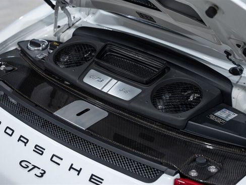 Used 2015 Porsche 911 GT3 RWD image 40