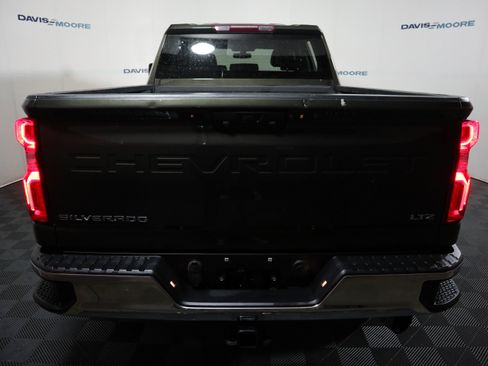 Used 2022 Chevrolet Silverado 2500 LTZ image 6
