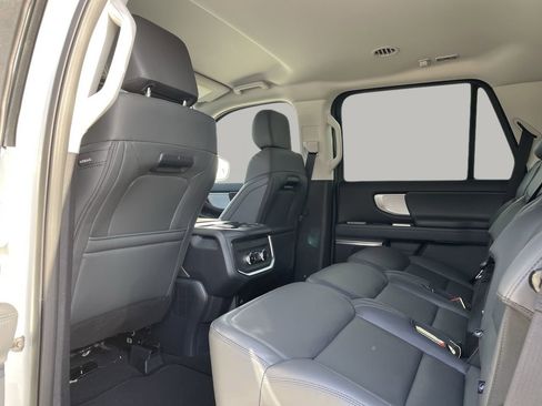 New 2026 Ford Expedition Active RWD image 18