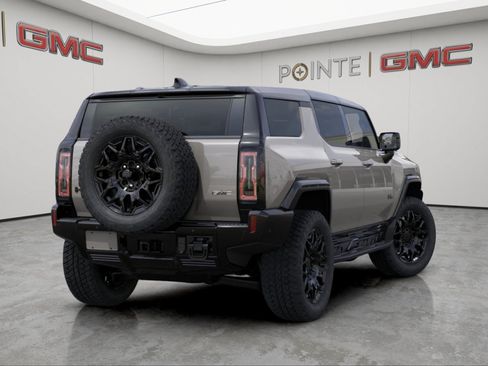 New 2026 GMC Hummer EV SUV w/ LPO, Dark Essentials Package AWD/4WD image 6