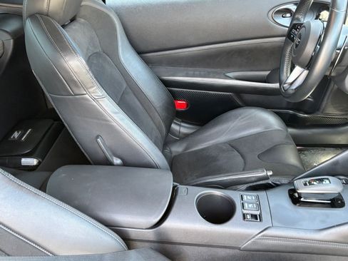 Used 2023 Nissan Z w/ Floor Mat Package (L93) RWD image 10