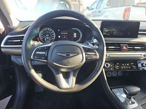 Used 2026 Genesis G70 2.5T RWD image 5