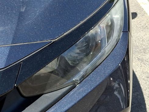 Used 2021 Honda Civic EX image 5