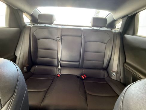 Used 2024 Chevrolet Malibu LT image 38