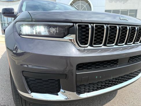 Used 2023 Jeep Grand Cherokee L Laredo w/ Luxury Tech Group I image 9