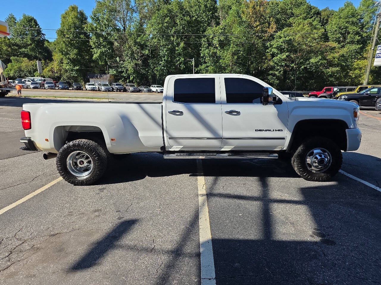Used 2016 GMC Sierra 3500 Denali w/ Duramax Plus Package AWD/4WD image 8