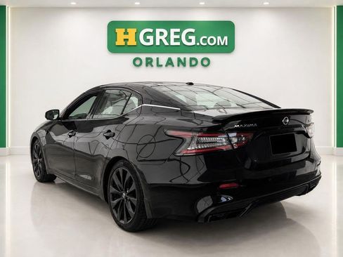 Used 2022 Nissan Maxima SR w/ Sport Mat Group FWD image 2