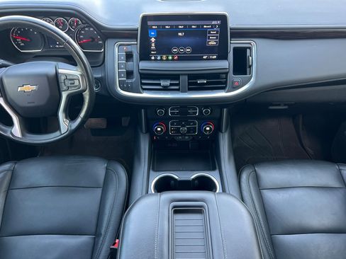 Used 2021 Chevrolet Suburban LT w/ LT Signature Package image 14