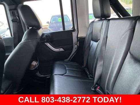 Used 2017 Jeep Wrangler Unlimited Sahara w/ Max Tow Package AWD/4WD image 12