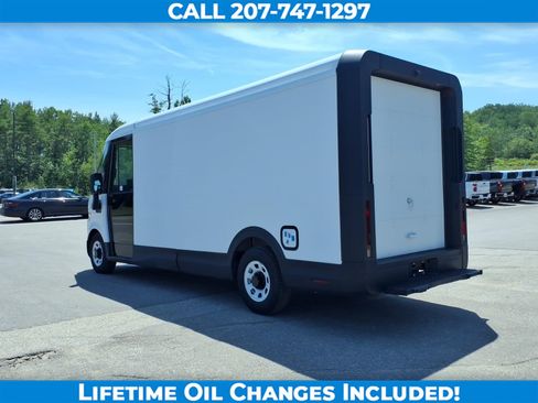 Used 2024 Chevrolet Brightdrop 600 w/ Commercial Equipment Package AWD/4WD image 7