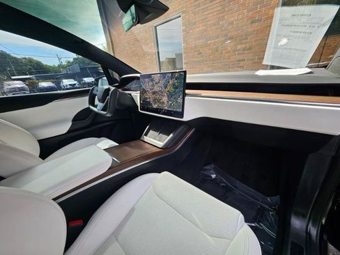Used 2022 Tesla Model X AWD/4WD image 59