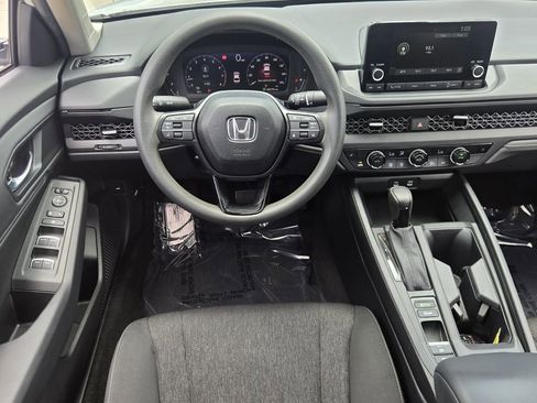 Certified 2025 Honda Accord SE image 12