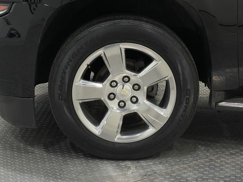 Used 2018 Chevrolet Suburban Premier image 36