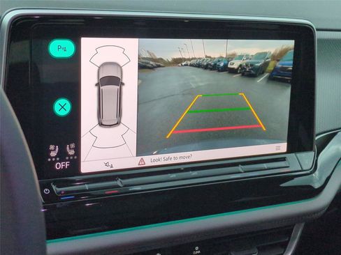 New 2026 Volkswagen Atlas Peak Edition AWD/4WD image 12