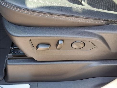 Used 2025 Chevrolet Silverado 1500 High Country w/ Technology Package image 25