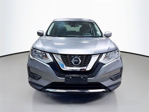 Used 2020 Nissan Rogue S image 3