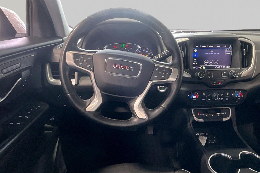 Used 2024 GMC Terrain SLT AWD/4WD image 5