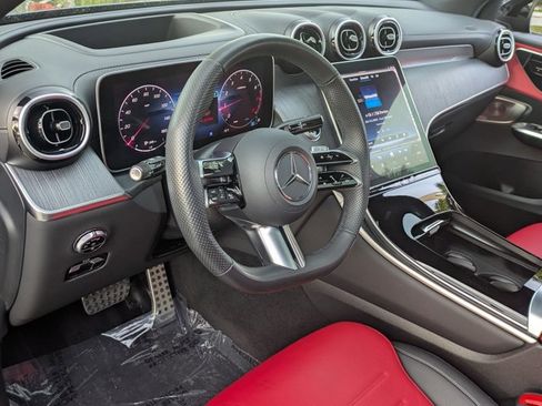 Certified 2024 Mercedes-Benz GLC 300 4MATIC image 8