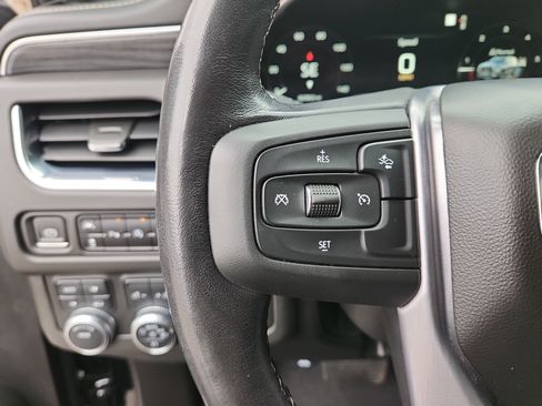 Used 2023 GMC Yukon SLT image 23