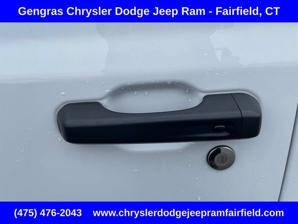 Used 2023 Jeep Wrangler Unlimited Sahara w/ Cold Weather Group AWD/4WD image 41