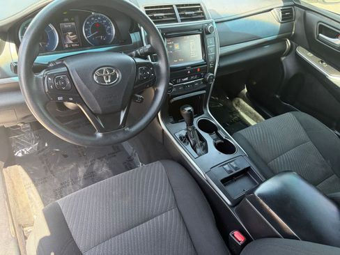 Used 2017 Toyota Camry LE FWD image 14