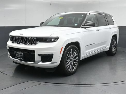 Used 2023 Jeep Grand Cherokee L Summit AWD/4WD image 3
