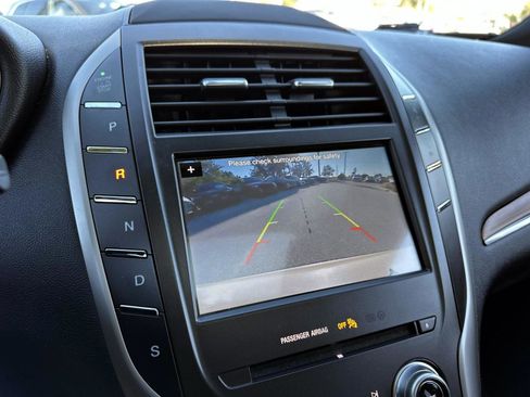 Used 2018 Lincoln MKC Reserve image 26