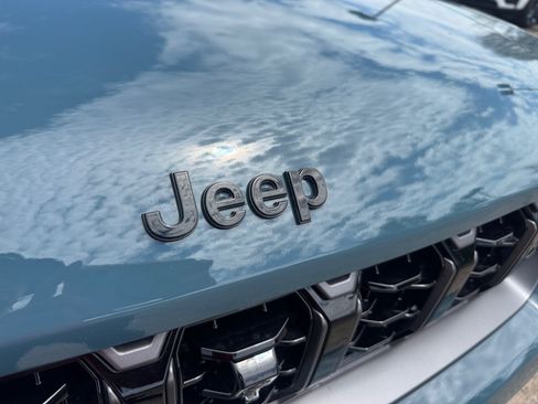 New 2026 Jeep Grand Cherokee L Limited AWD/4WD image 23