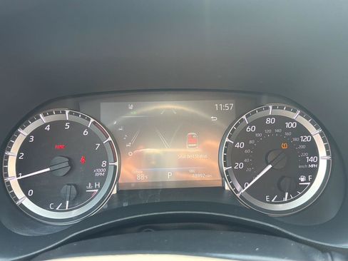 Used 2023 Toyota Highlander L FWD image 23